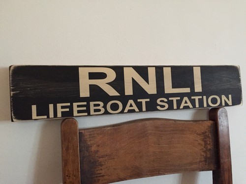 Rnli vintage lifeboat - lifeboat, station
