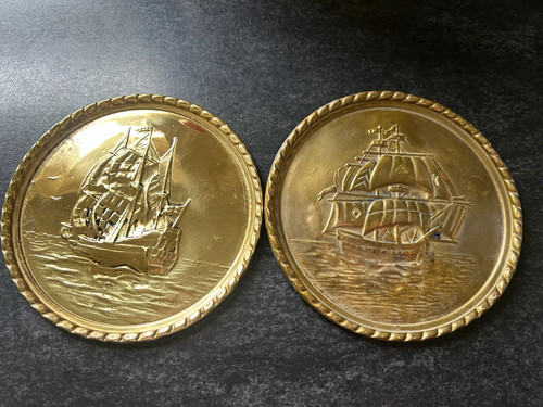 Vintage ins brass ship - brass,