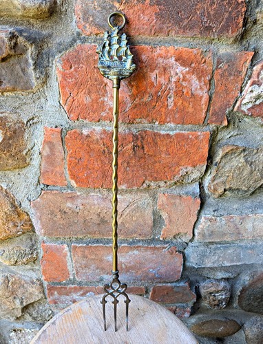 Vintage brass toasting fork - brass,