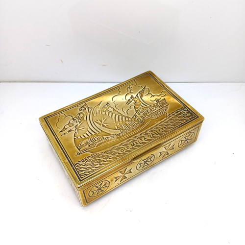 Brass vintage ship trinket - brass,