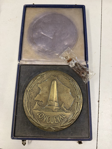 Old bronze ships plaque - plaque,